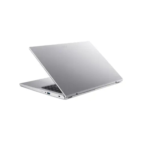 Notebook Acer in argento con design elegante e portabilità ideale per lavoro e studio