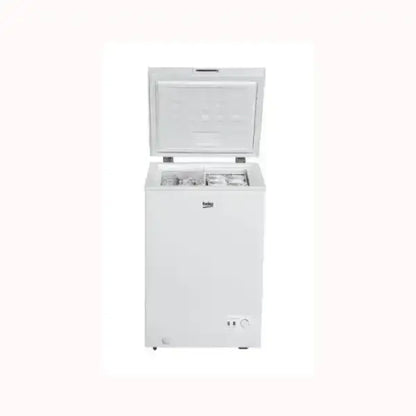 Congelatore a pozzetto Beko bianco con coperchio aperto per conservazione alimenti
