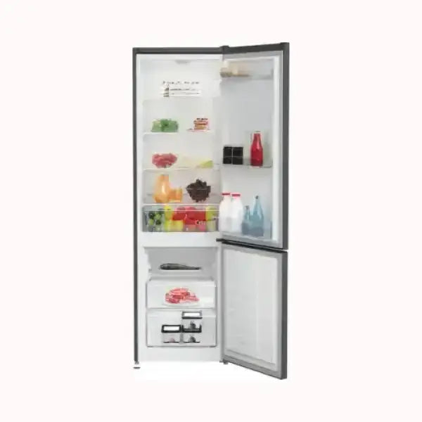 Frigorifero BEKO con doppia porta aperta e ripiani pieni di alimenti freschi
