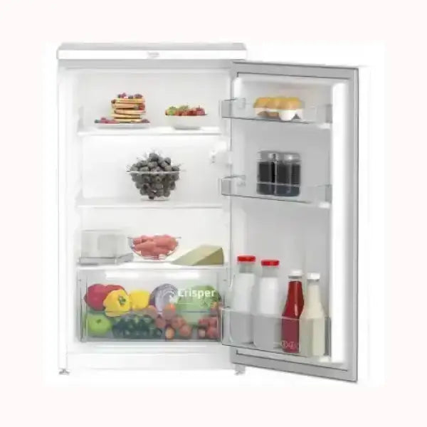 Beko mini frigo bianco compatto con porta aperta e organizzazione interna di vari alimenti freschi