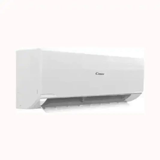 Condizionatore a parete bianco CANDY con design moderno ed efficiente per climatizzazione domestica