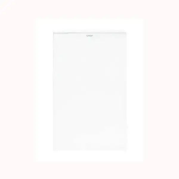 Frigorifero Candy bianco a porta singola dal design compatto ed elegante per uso domestico