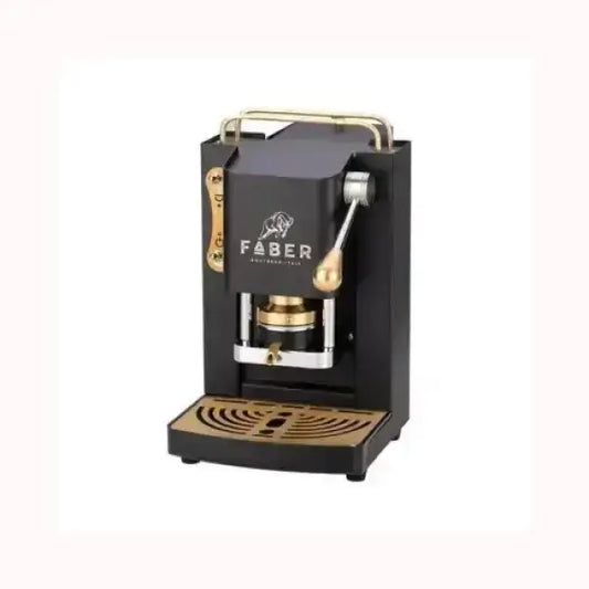 Macchina da caffè nera FABER con finiture dorate e design compatto per preparare espresso