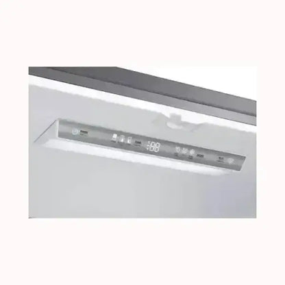 Pannello di controllo digitale interno del frigorifero HISENSE con display a LED e funzioni multiple