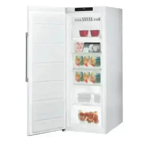 Hotpoint congelatore verticale bianco con porta aperta e scomparti interni con cibo congelato