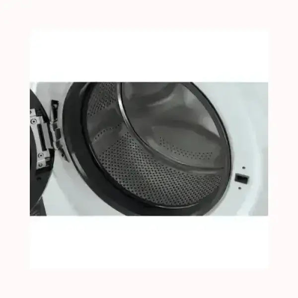 Interno del cestello di lavatrice HOTPOINT con apertura a fronte per il bucato