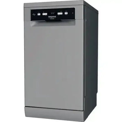 Lavastoviglie Hotpoint color argento con pannello di controllo digitale e design compatto