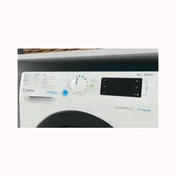 Pannello di controllo lavatrice INDESIT con selettore centrale e display digitale bianco