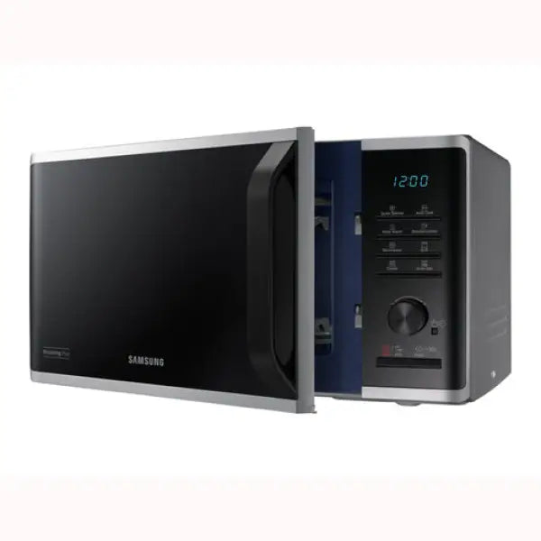 Samsung Forno Microonde con porta aperta display digitale e comandi a pulsante per cucina moderna