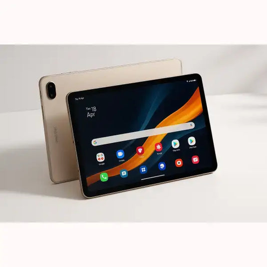 Tablet Samsung color oro con schermo grande a cornice sottile app visibili e fotocamera posteriore