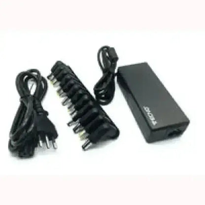 Alimentatore PC TECNO con cavi e adattatori multipli per compatibilità universale