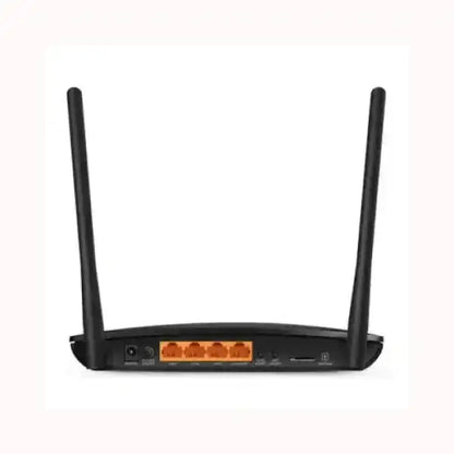 Router wireless nero con due antenne esterne e porte Ethernet di TPLINK