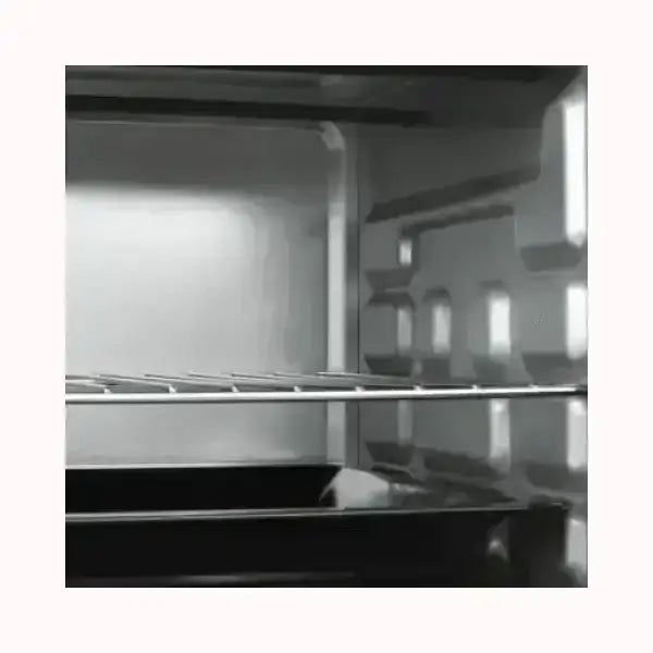 Interno del fornetto Princess con griglia e teglia in acciaio per cottura efficiente TRISTAR